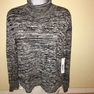 Women’s DKNY Layer Look Turtleneck NWT Large